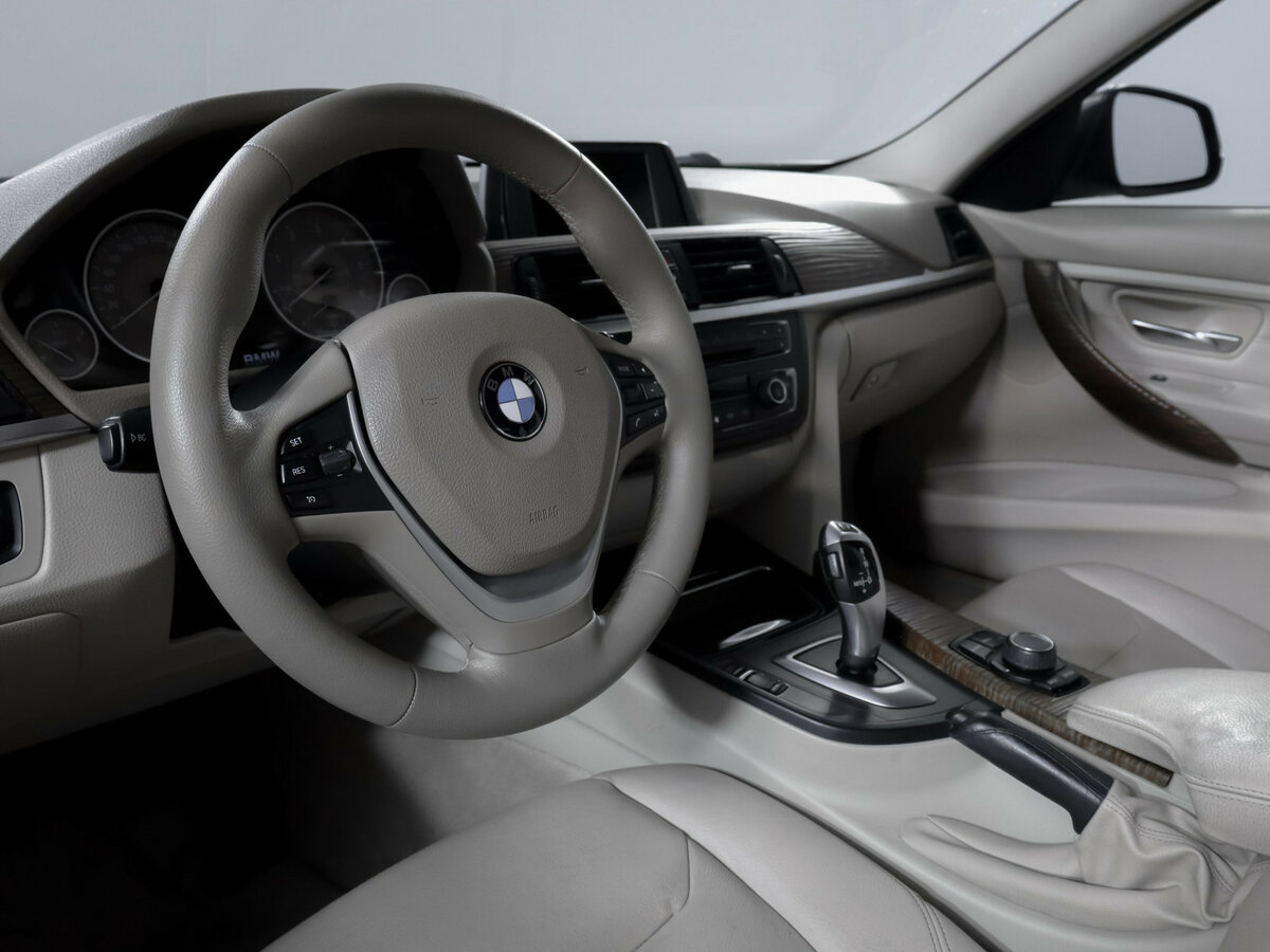 Купить BMW 3 серии с пробегом. Фото: #10