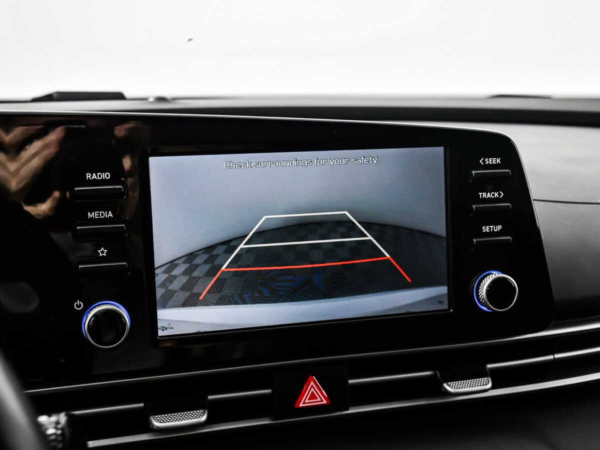 Купить Hyundai Elantra с пробегом. Фото: #12