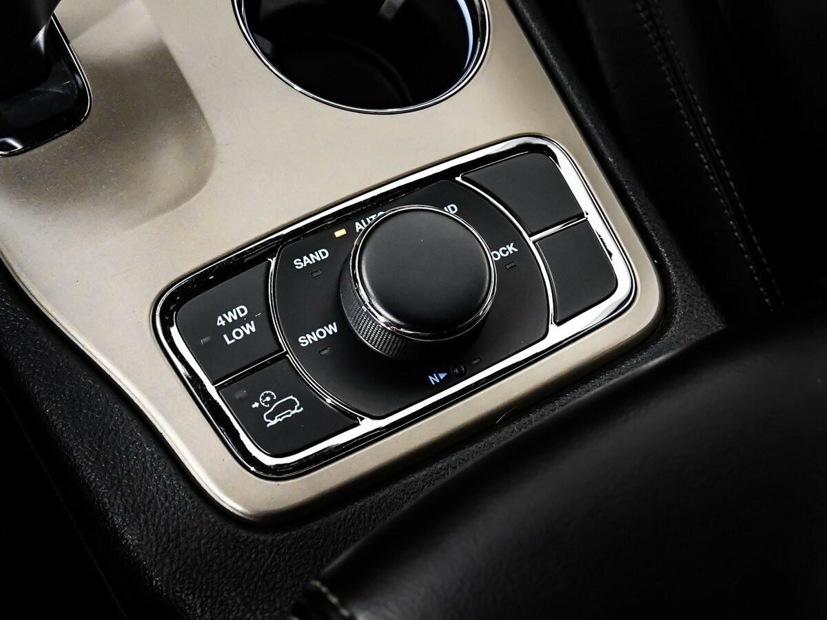 Купить Jeep Grand Cherokee с пробегом. Фото: #13