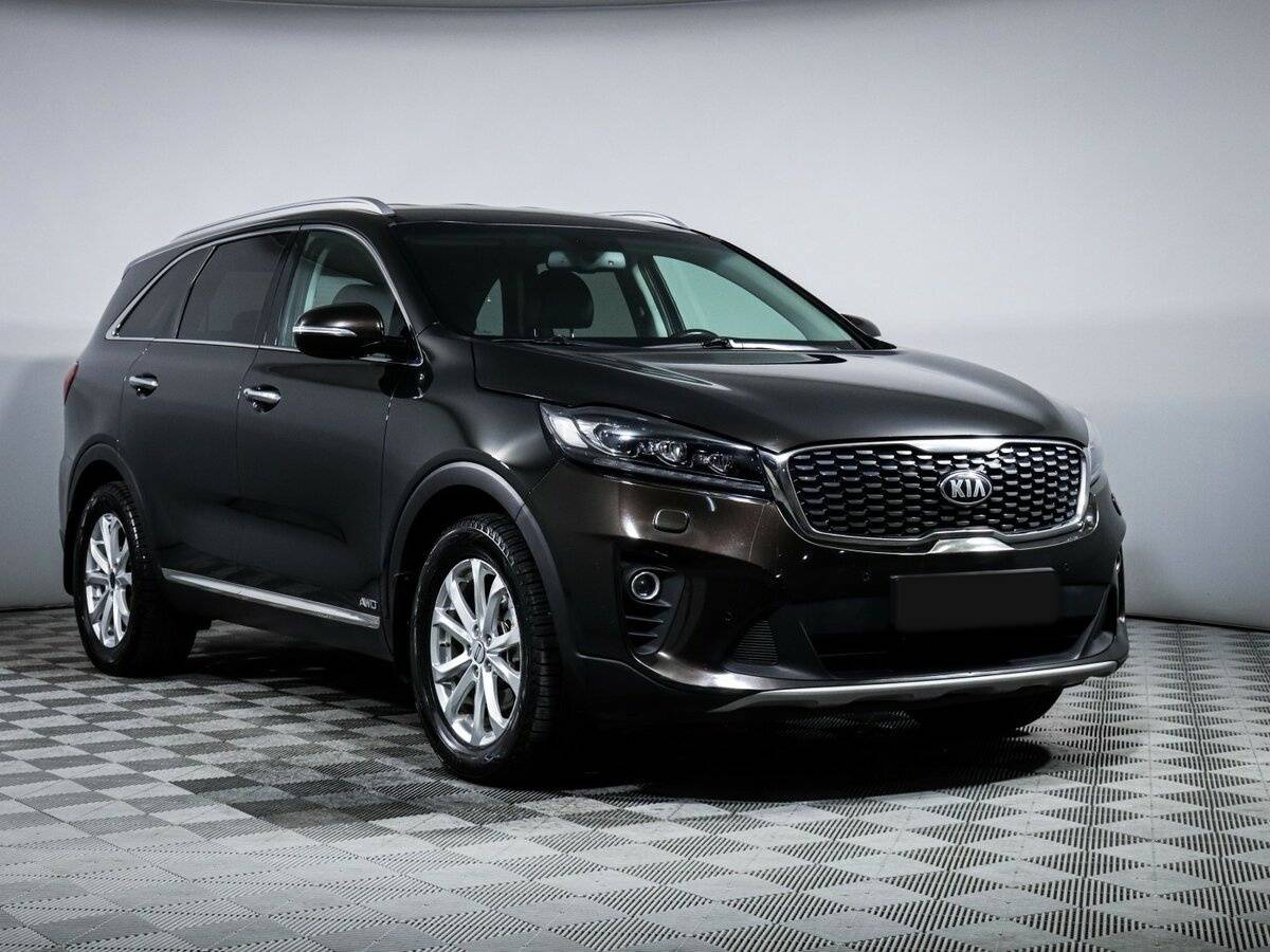 Купить Kia Sorento с пробегом. Фото: #2