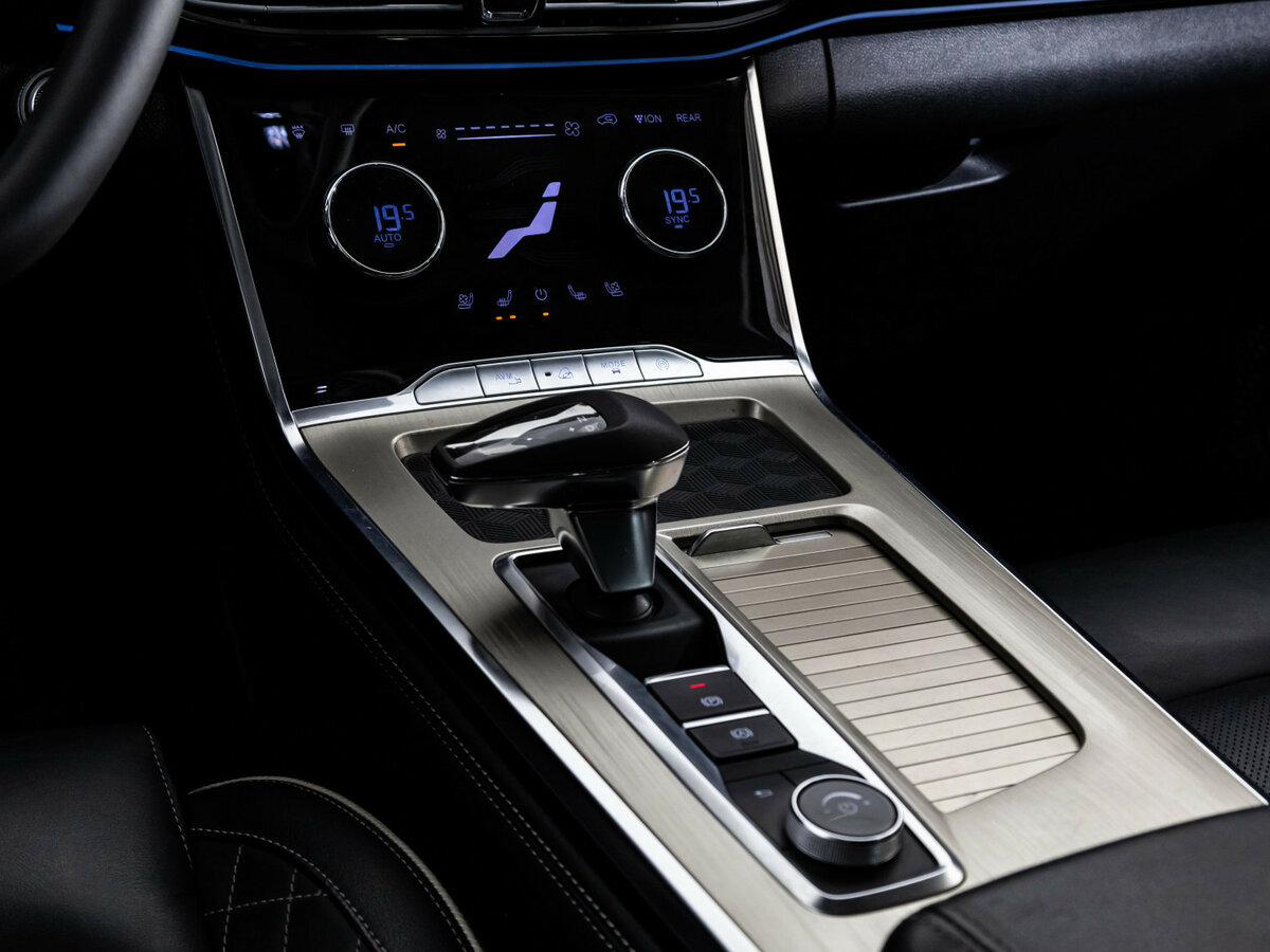 Купить EXEED VX с пробегом. Фото: #10