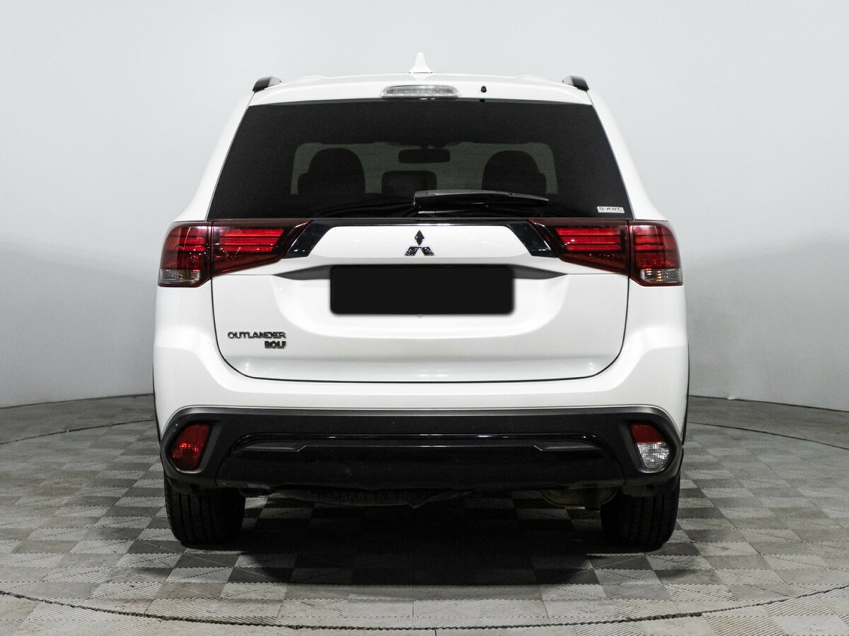 Купить Mitsubishi Outlander с пробегом. Фото: #5