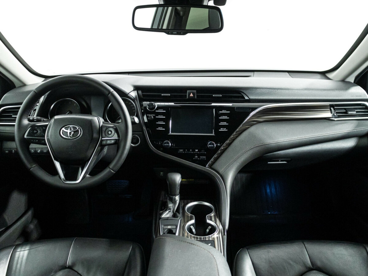 Купить Toyota Camry с пробегом. Фото: #12