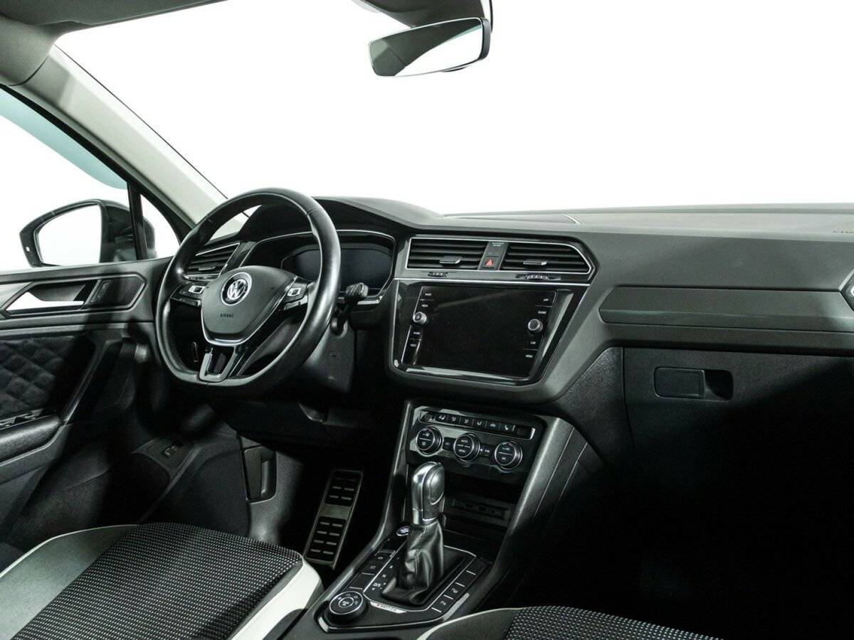 Купить Volkswagen Tiguan с пробегом. Фото: #6