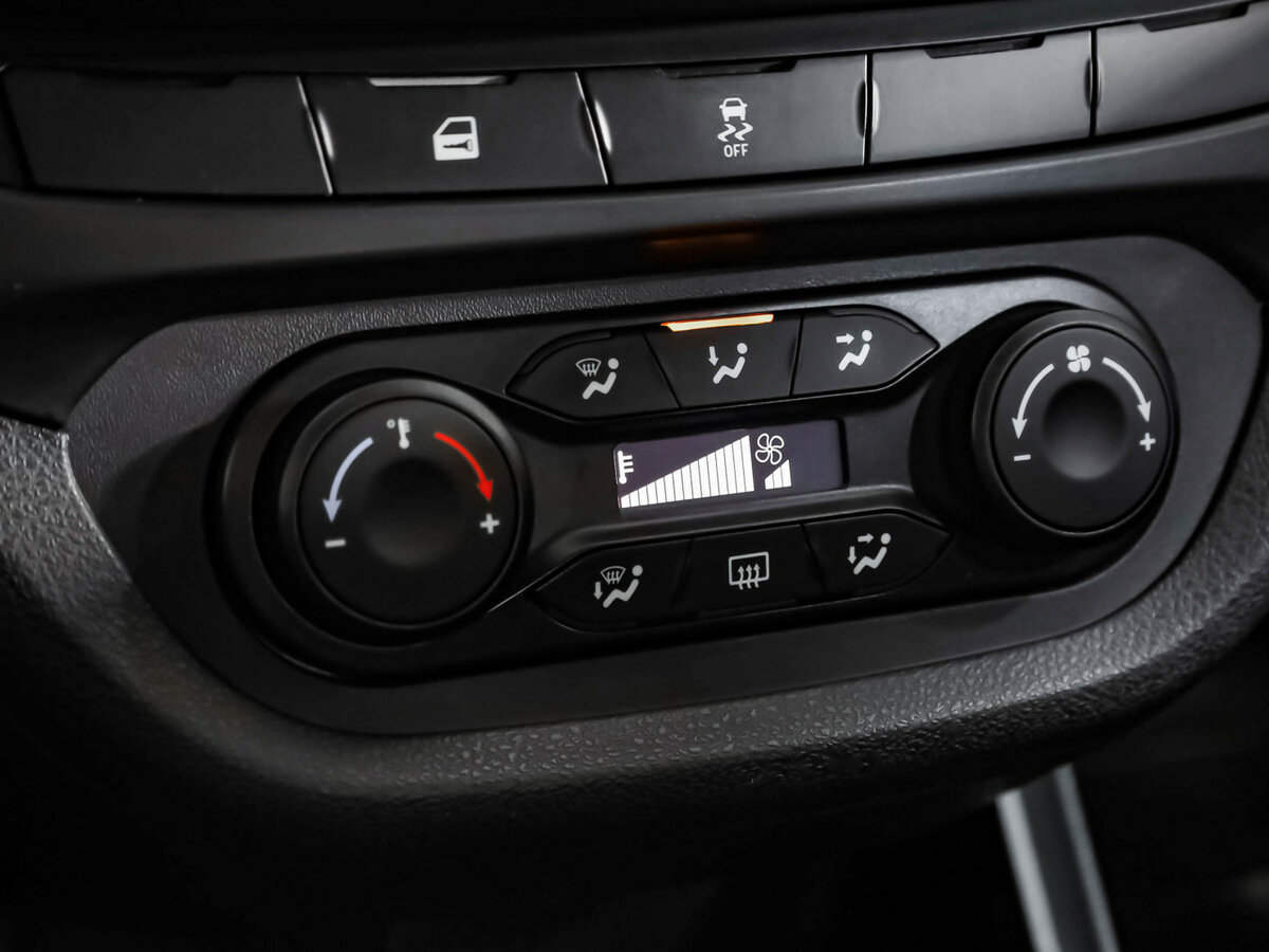 Купить Lada (ВАЗ) Vesta с пробегом. Фото: #13