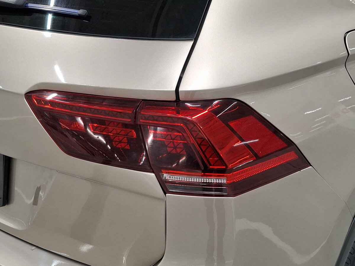 Купить Volkswagen Tiguan с пробегом. Фото: #8