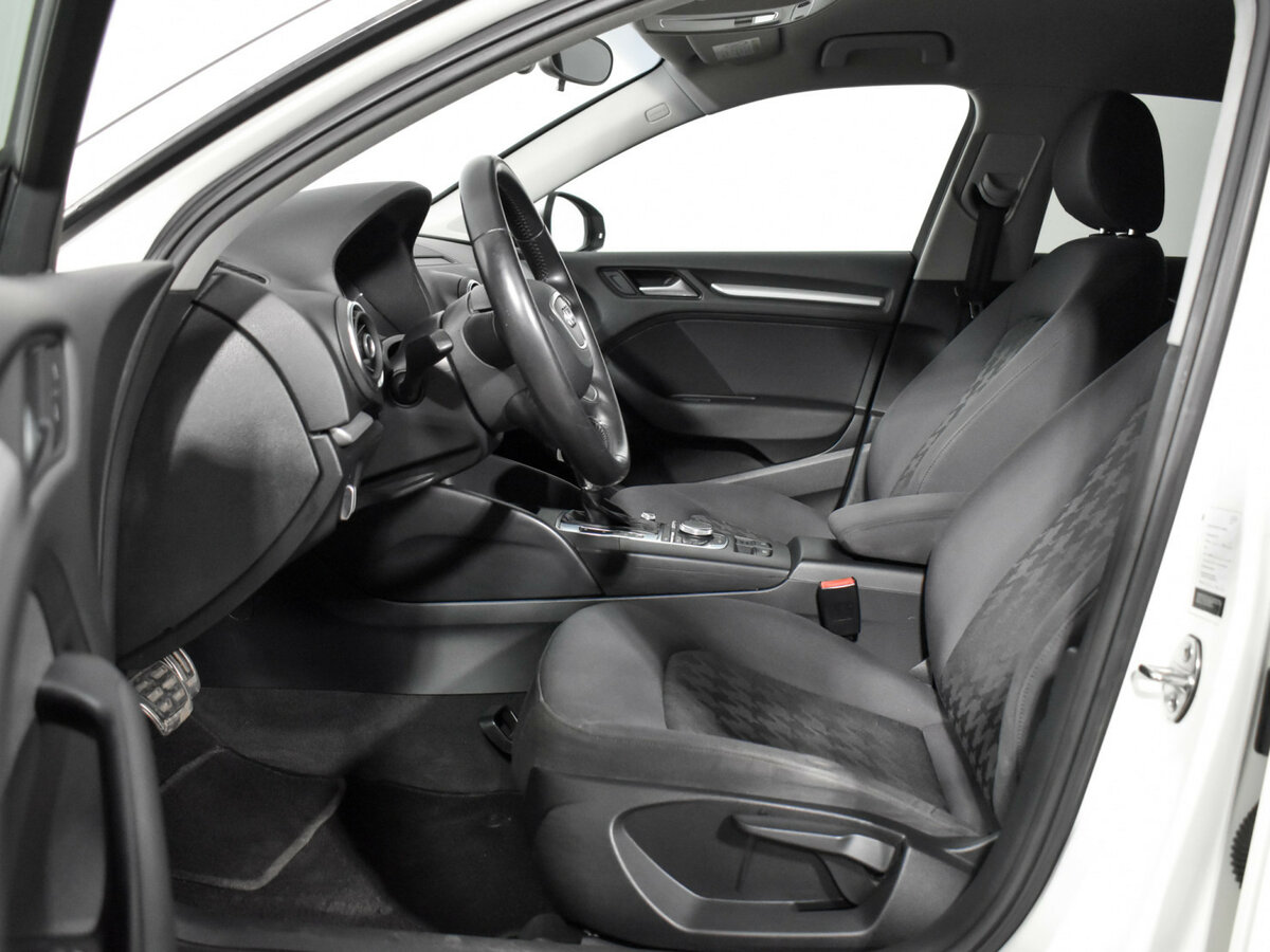 Купить Audi A3 с пробегом. Фото: #10