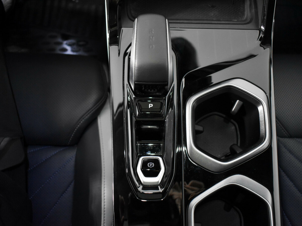 Купить Geely Atlas с пробегом. Фото: #8