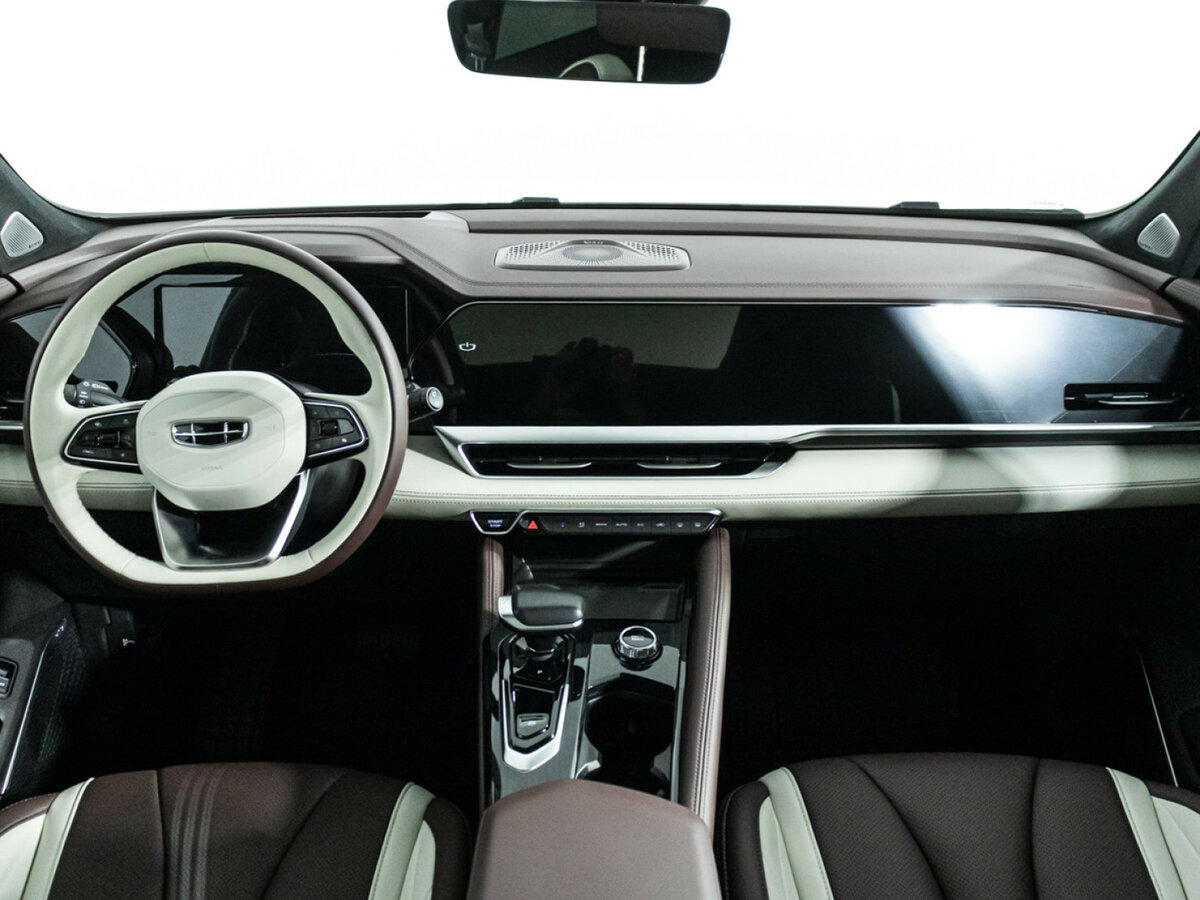 Купить Geely Monjaro с пробегом. Фото: #10