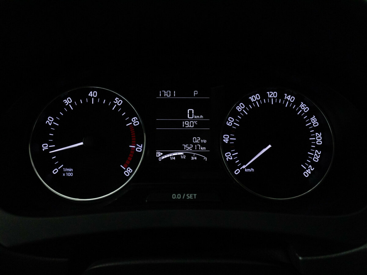 Купить Skoda Rapid с пробегом. Фото: #11