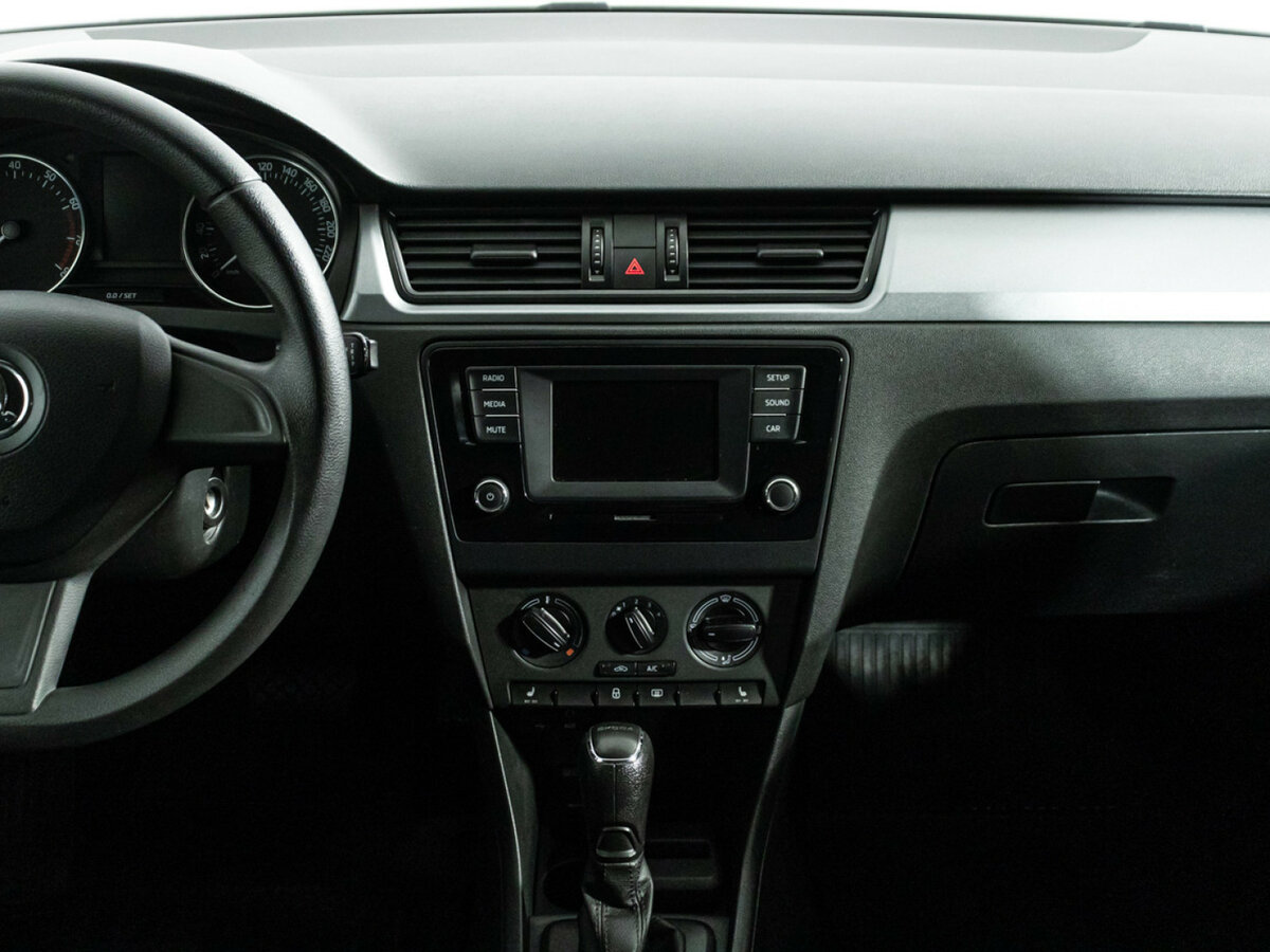 Купить Skoda Rapid с пробегом. Фото: #13
