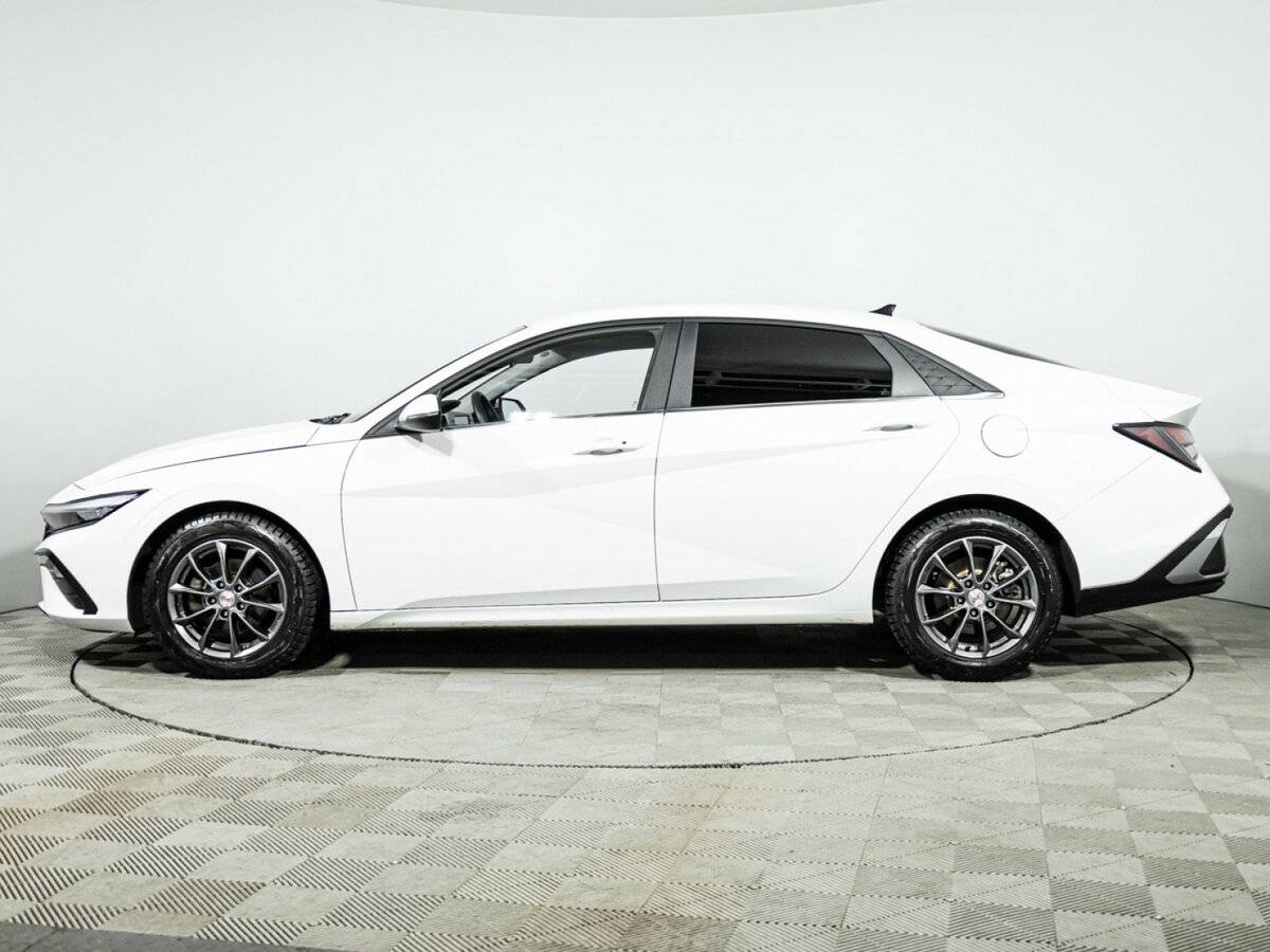 Купить Hyundai Elantra с пробегом. Фото: #7