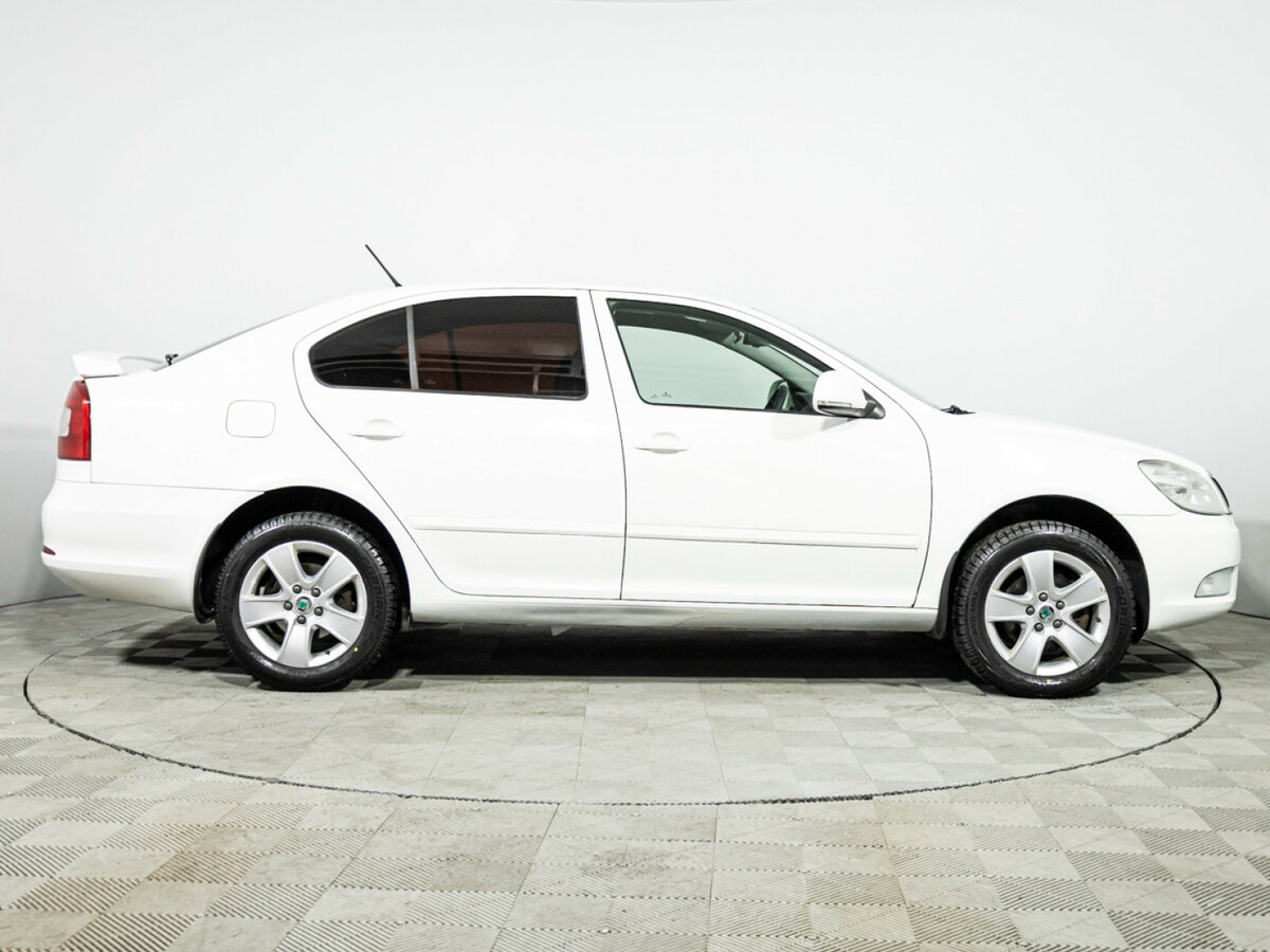 Купить Skoda Octavia с пробегом. Фото: #3