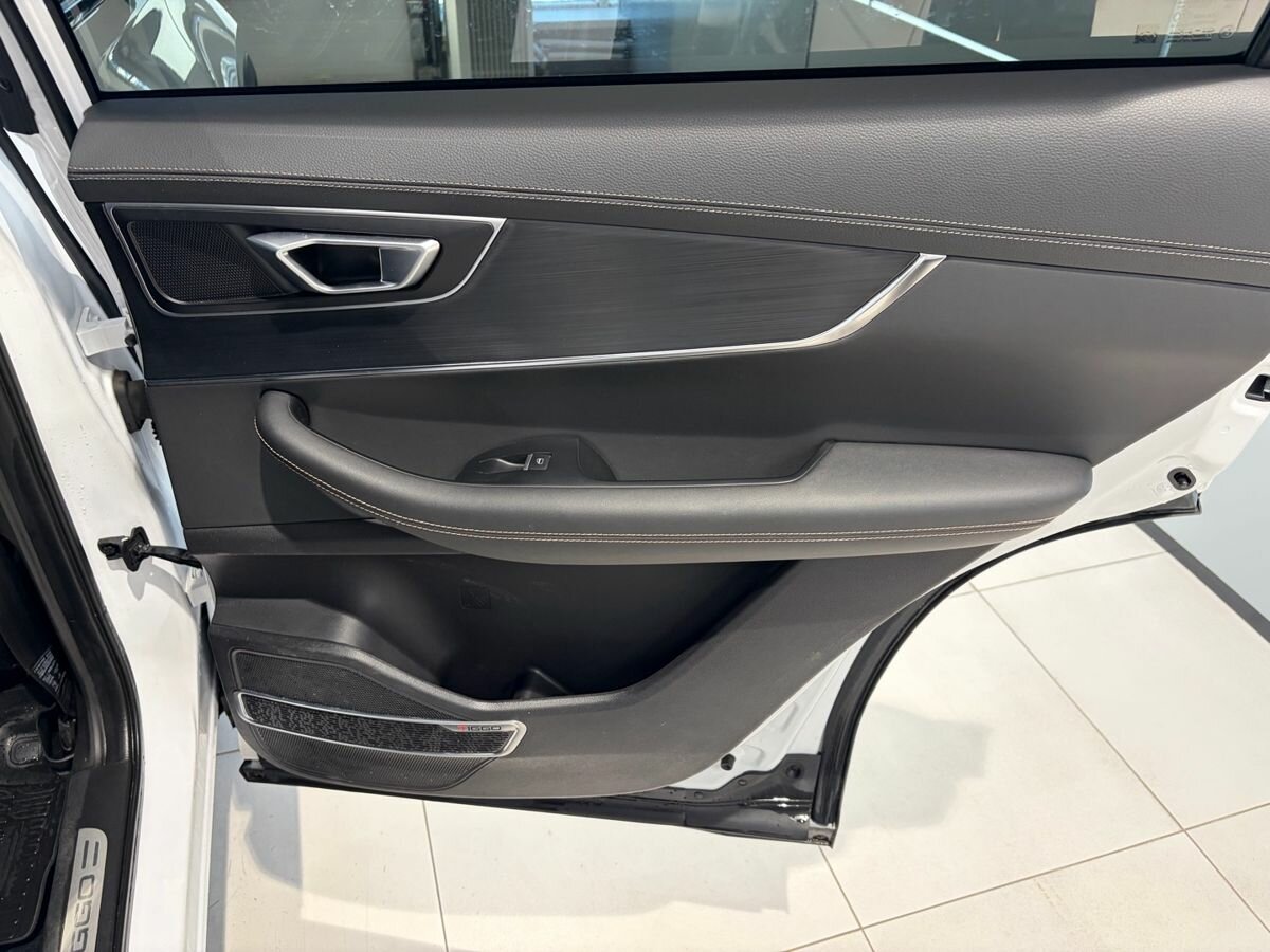 Купить Chery Tiggo 8 с пробегом. Фото: #14