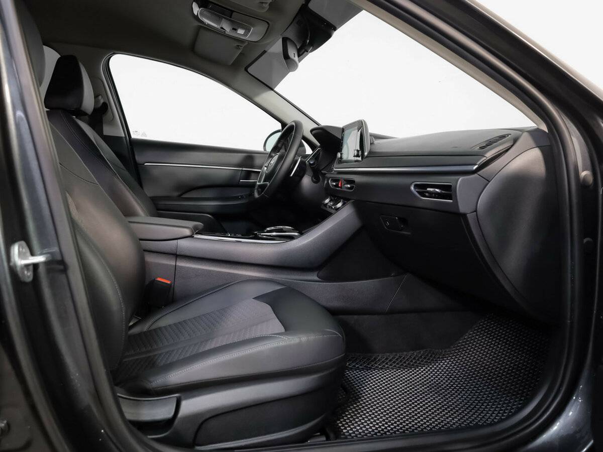 Купить Hyundai Sonata с пробегом. Фото: #19