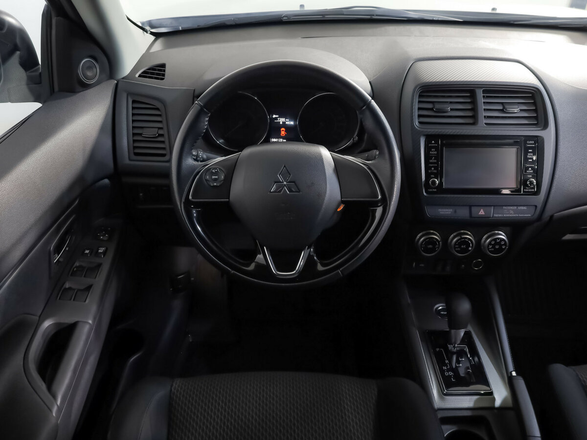 Купить Mitsubishi ASX с пробегом. Фото: #7