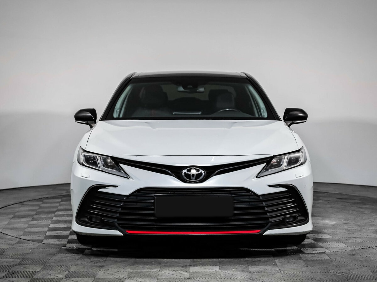 Купить Toyota Camry с пробегом. Фото: #1