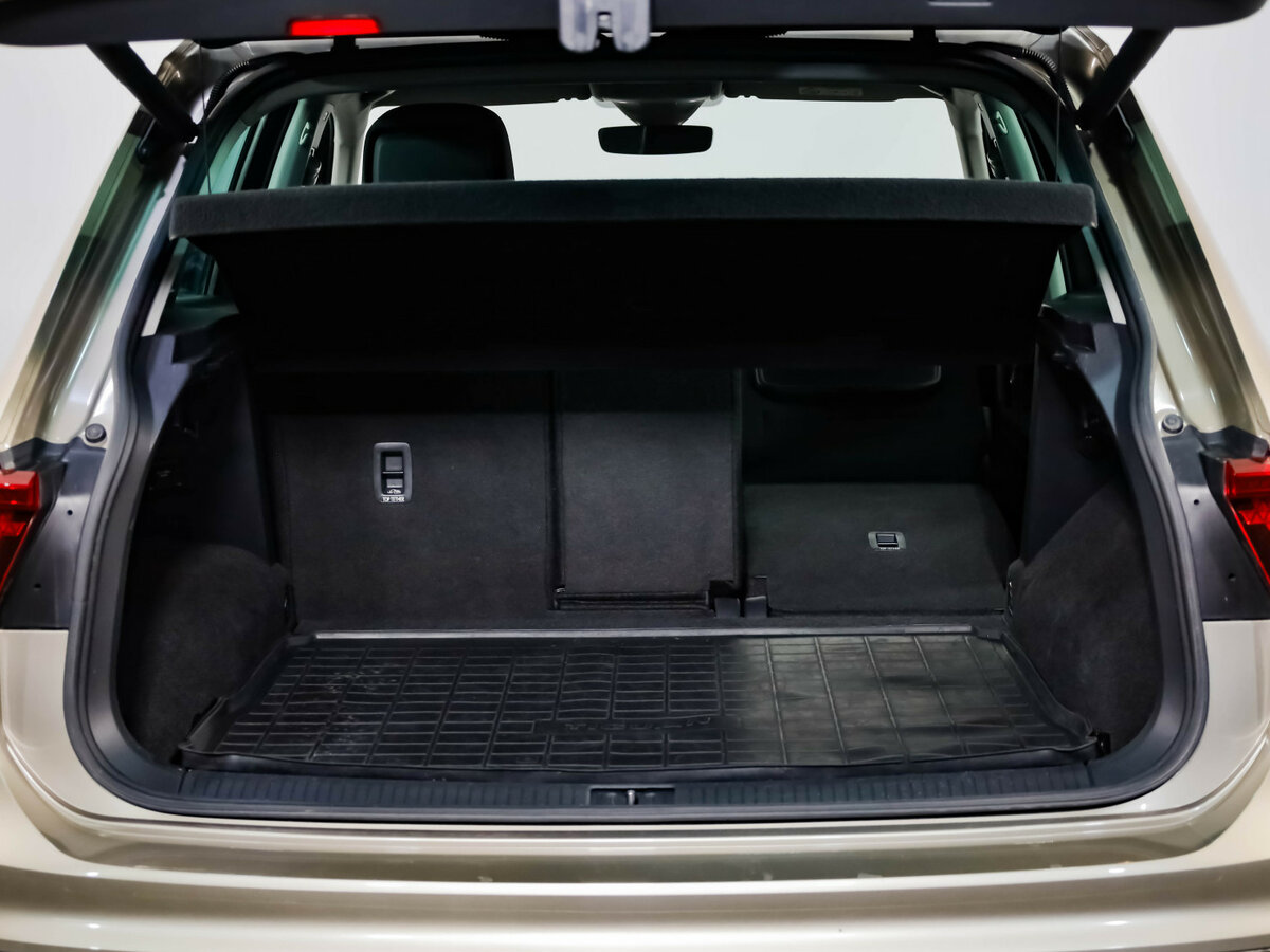 Купить Volkswagen Tiguan с пробегом. Фото: #30