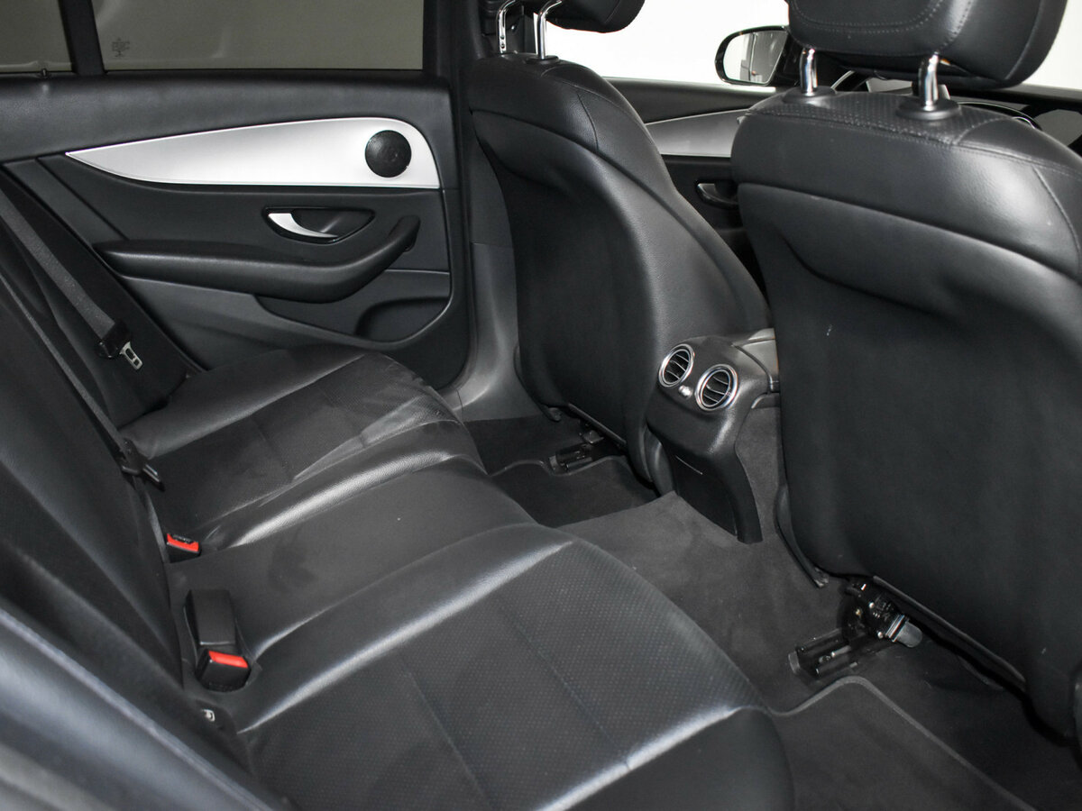 Купить Mercedes-Benz E-Класс с пробегом. Фото: #12