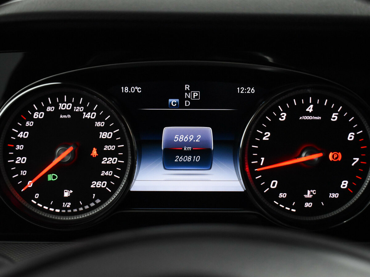 Купить Mercedes-Benz E-Класс с пробегом. Фото: #18