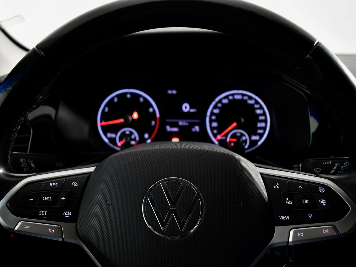 Купить Volkswagen Polo с пробегом. Фото: #13