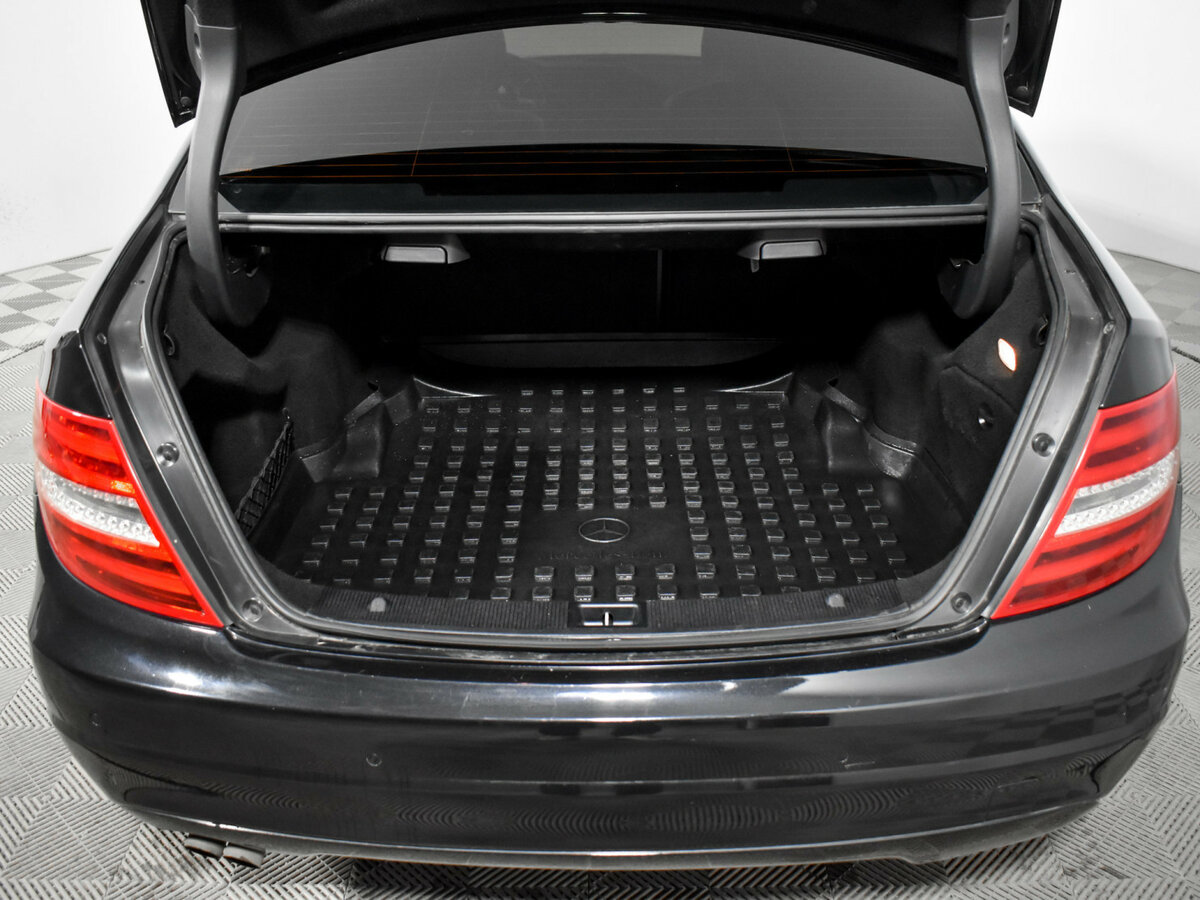 Купить Mercedes-Benz C-Класс с пробегом. Фото: #18