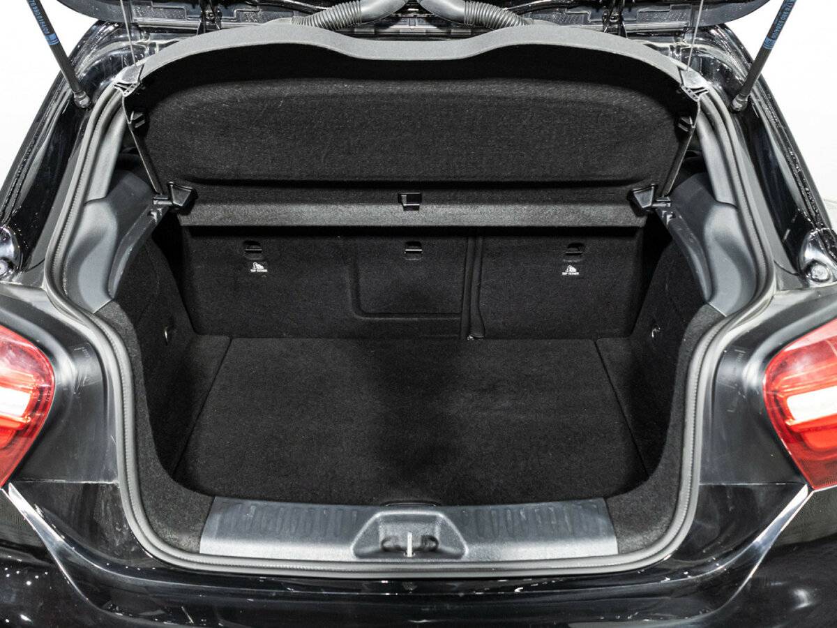 Купить Mercedes-Benz A-Класс с пробегом. Фото: #14