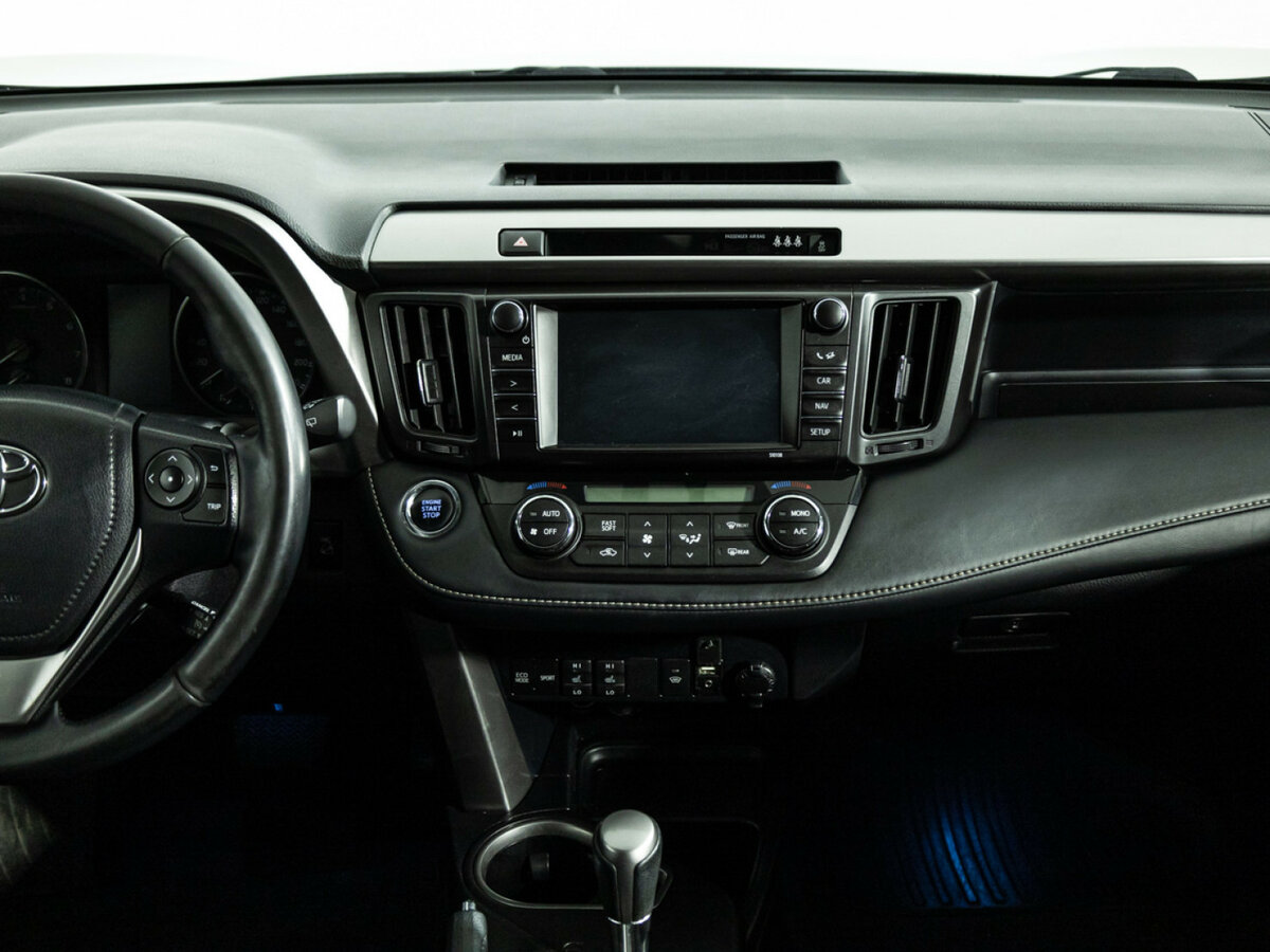 Купить Toyota RAV4 с пробегом. Фото: #11