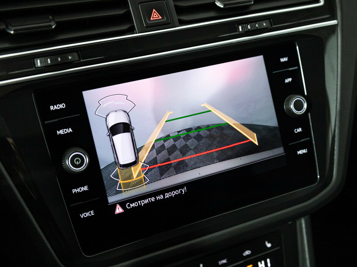 Купить Volkswagen Tiguan с пробегом. Фото: #14