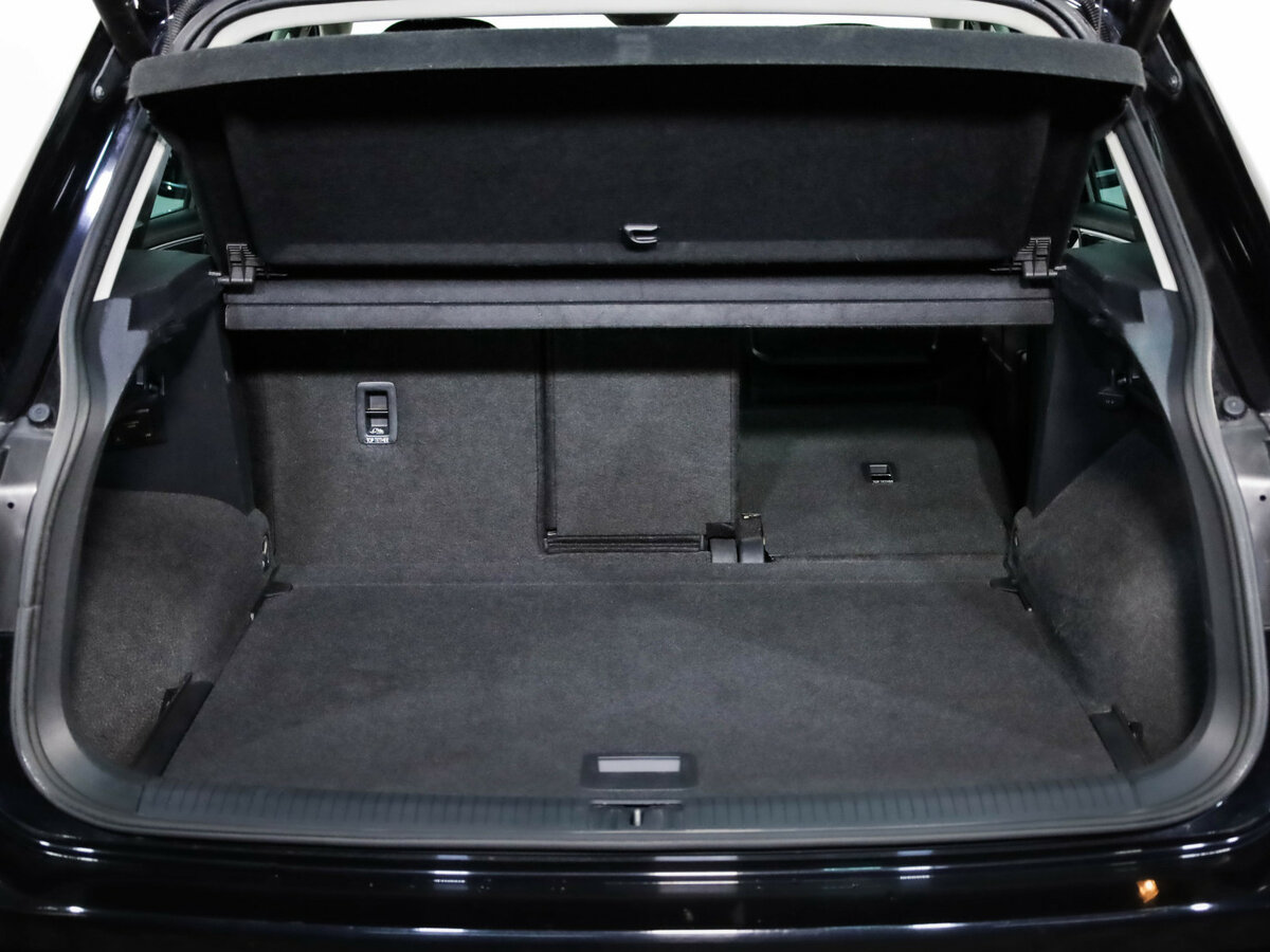 Купить Volkswagen Tiguan с пробегом. Фото: #32