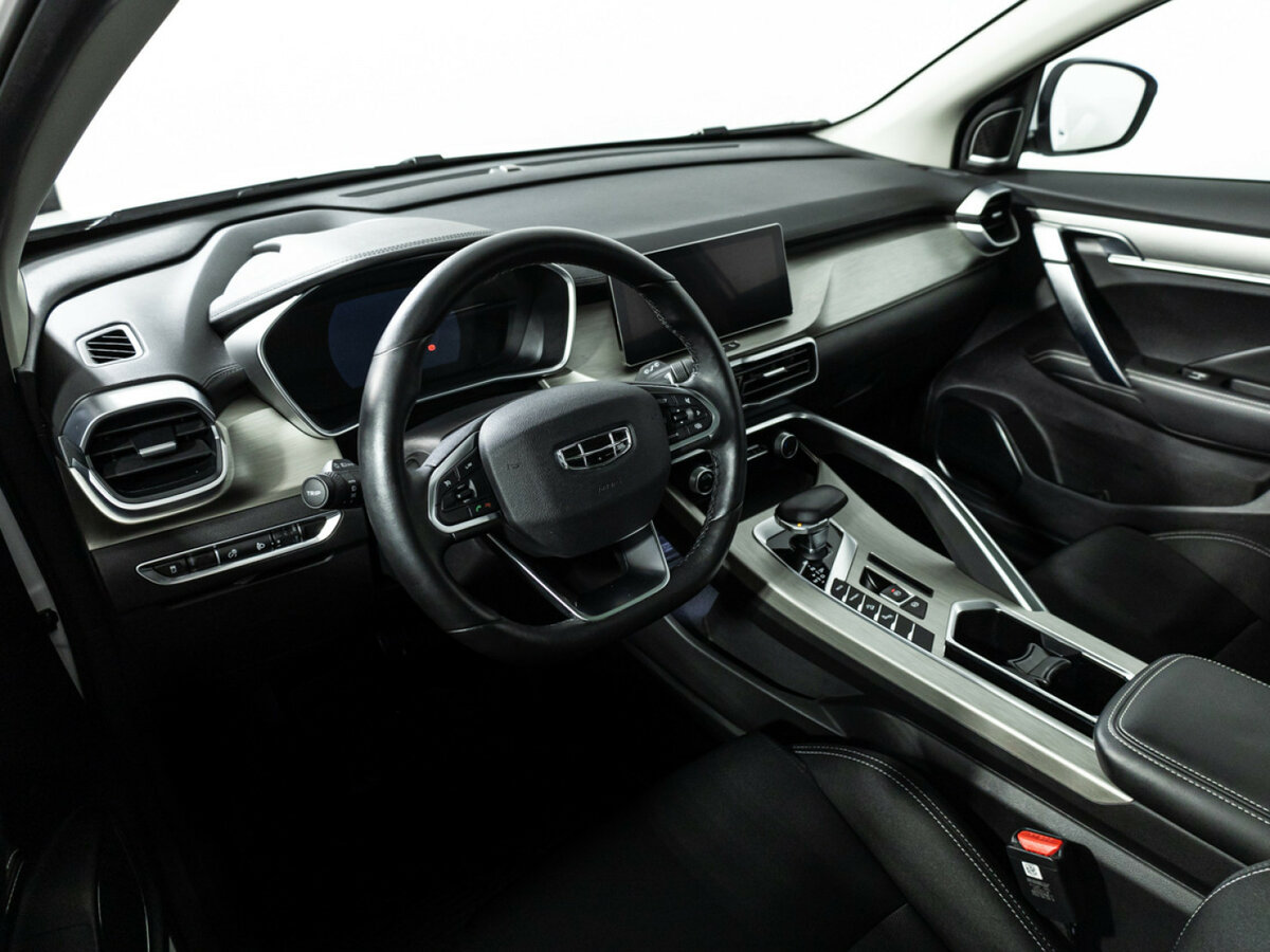 Купить Geely Coolray с пробегом. Фото: #8