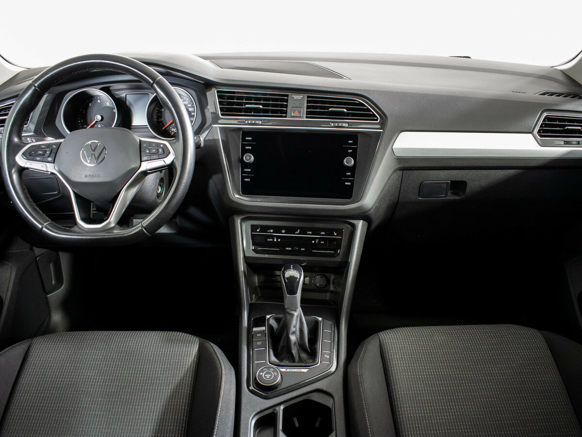 Купить Volkswagen Tiguan с пробегом. Фото: #10
