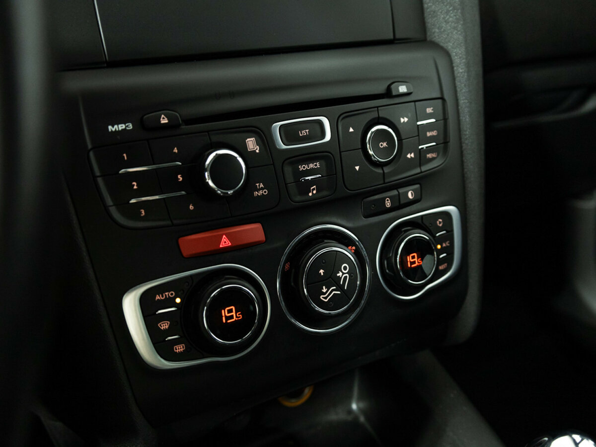 Купить Citroen C4 с пробегом. Фото: #14