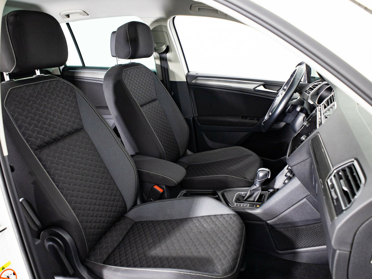 Купить Volkswagen Tiguan с пробегом. Фото: #12
