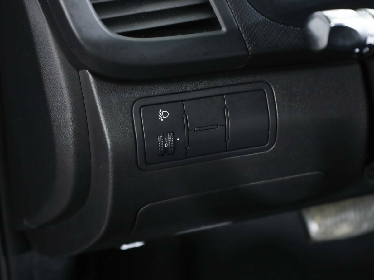 Купить Hyundai Solaris с пробегом. Фото: #19