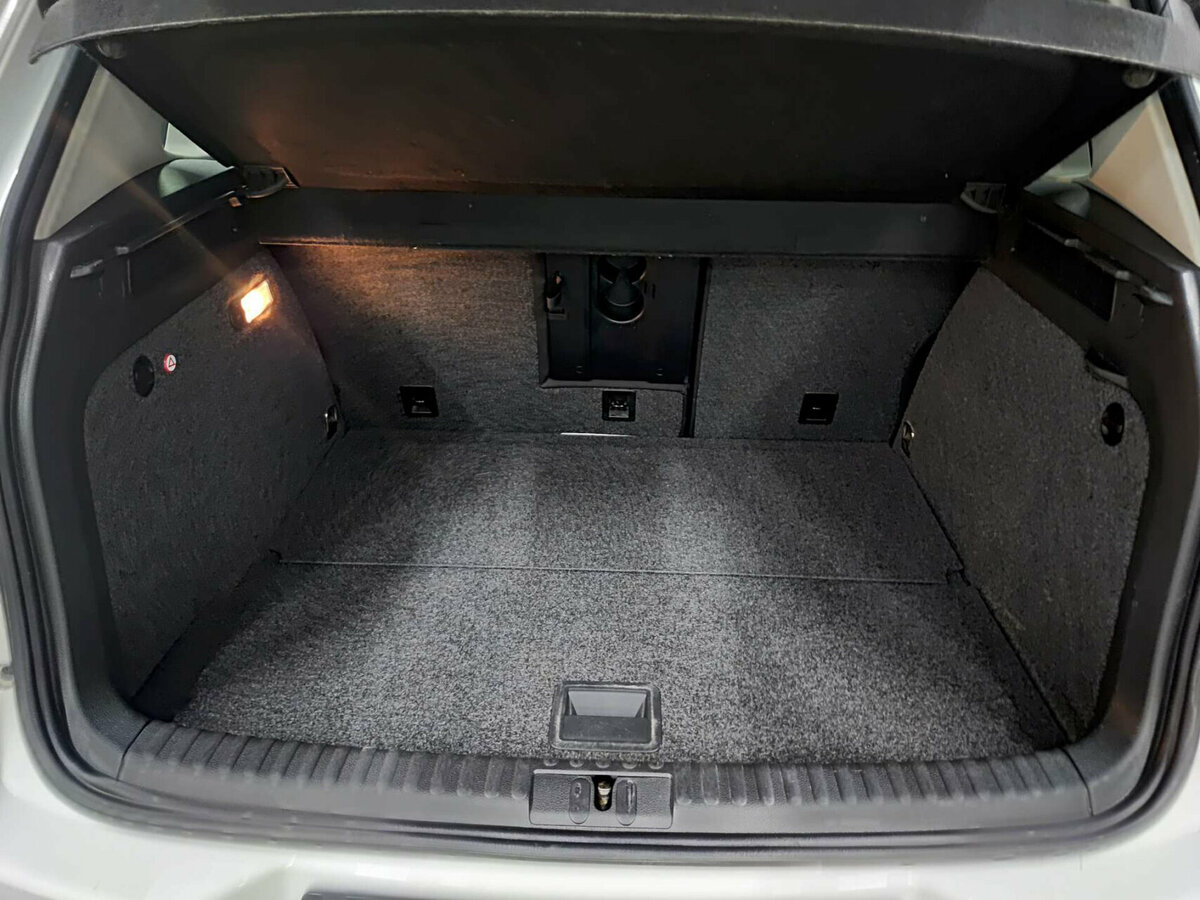 Купить Volkswagen Tiguan с пробегом. Фото: #9