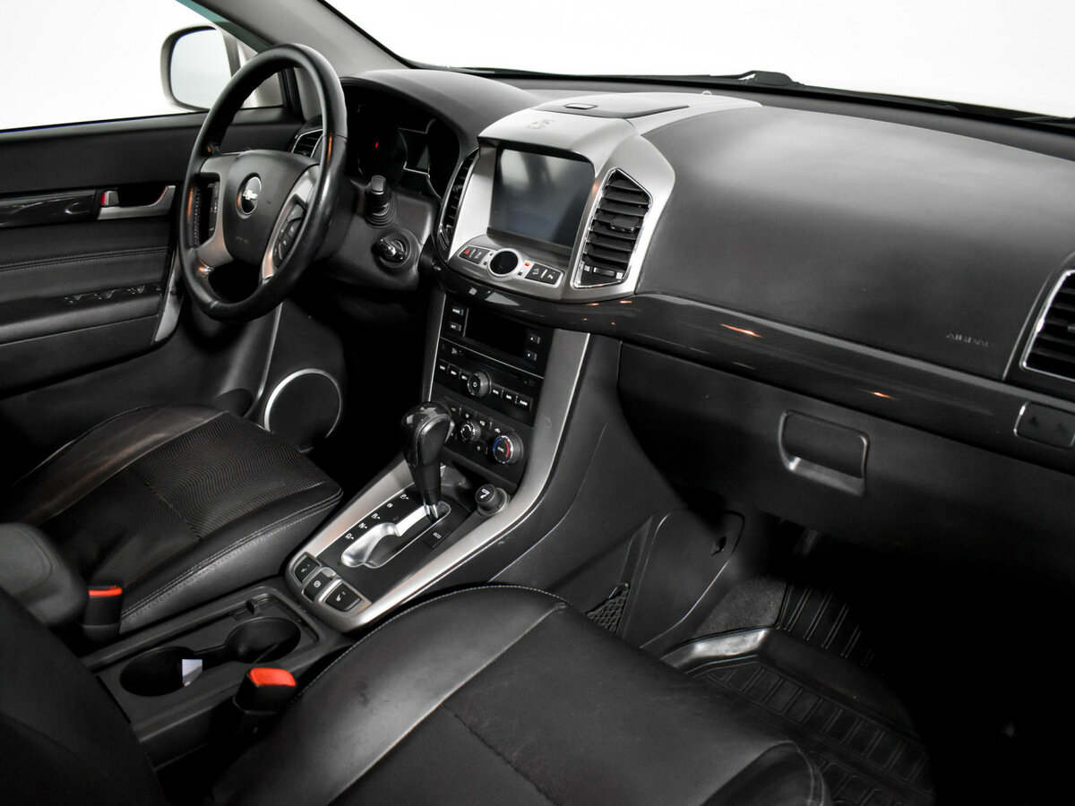 Купить Chevrolet Captiva с пробегом. Фото: #10