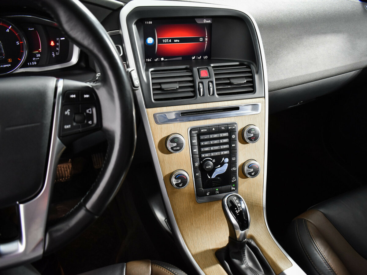 Купить Volvo XC60 с пробегом. Фото: #14