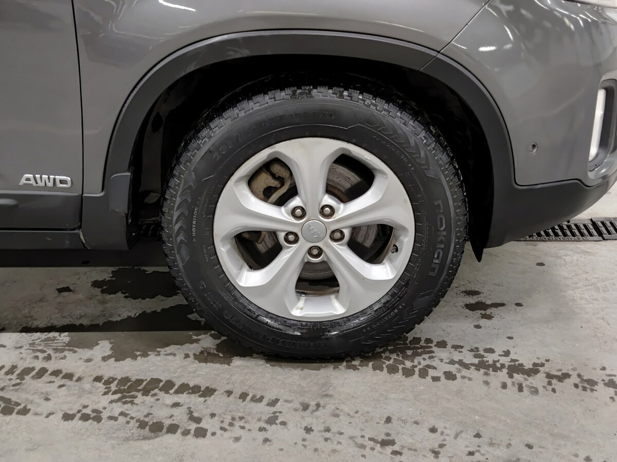 Купить Kia Sorento с пробегом. Фото: #17