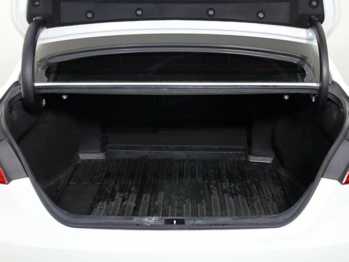 Купить Toyota Camry с пробегом. Фото: #10