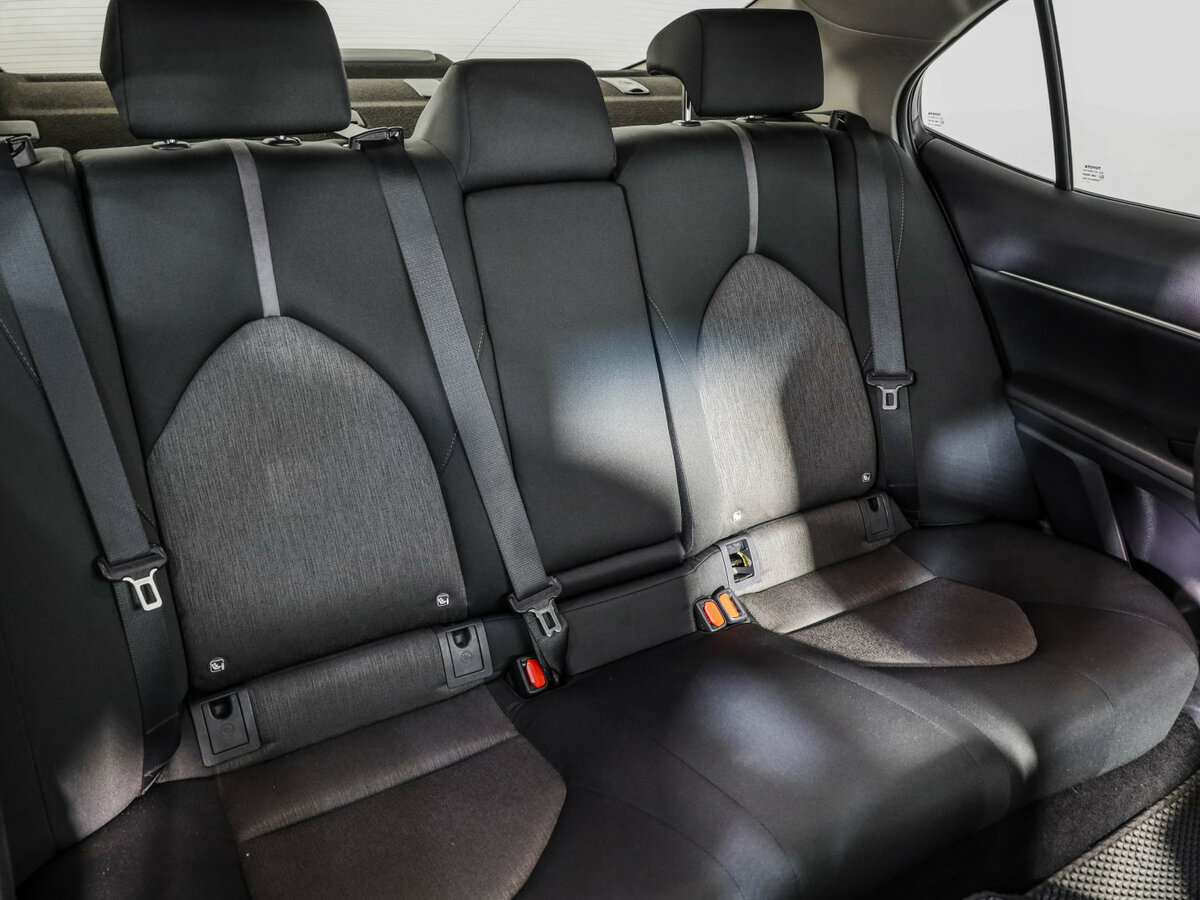 Купить Toyota Camry с пробегом. Фото: #12