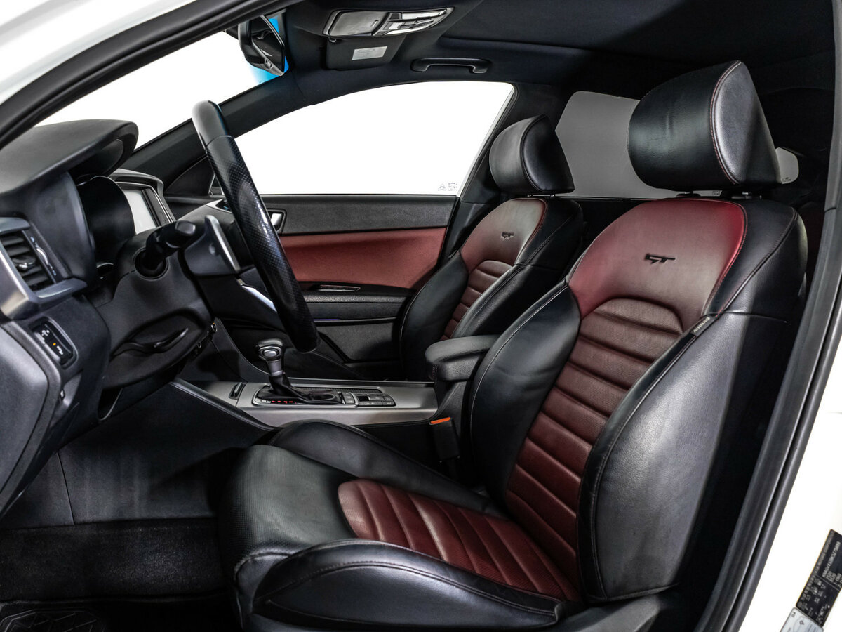 Купить Kia Optima с пробегом. Фото: #22