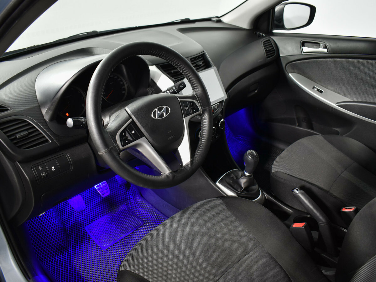 Купить Hyundai Solaris с пробегом. Фото: #8