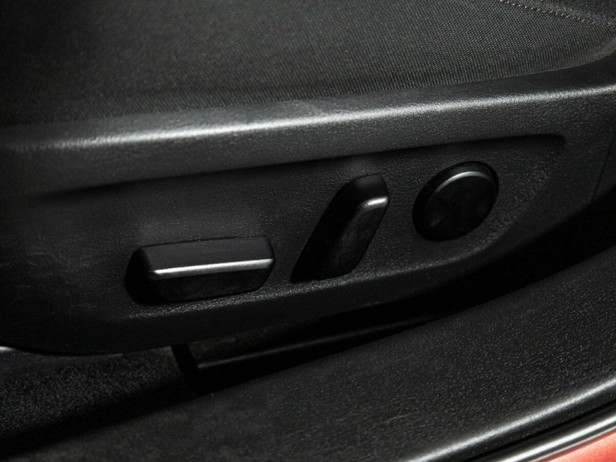 Купить Mazda 3 с пробегом. Фото: #13