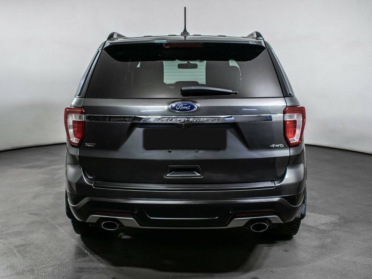 Купить Ford Explorer с пробегом. Фото: #5