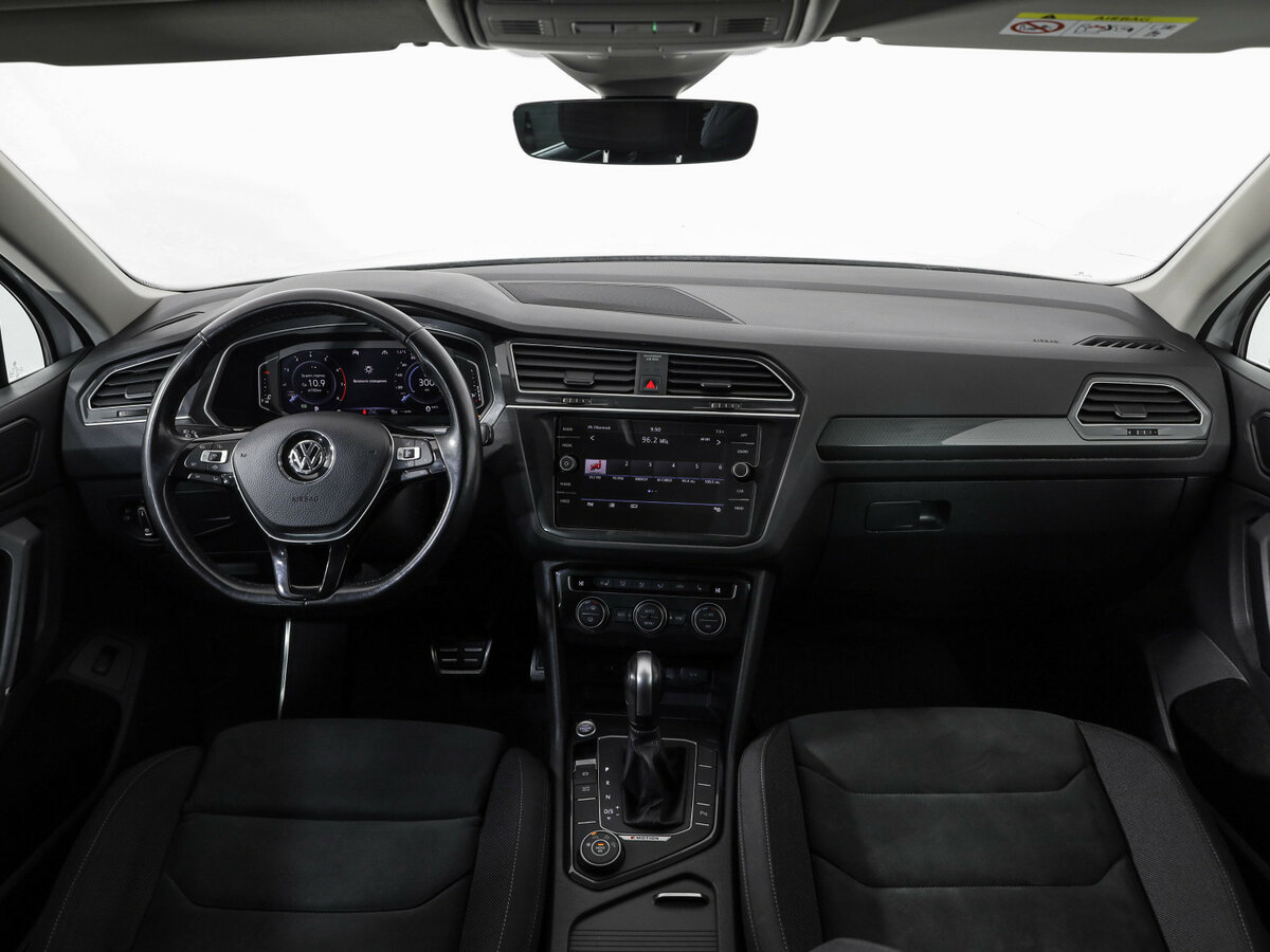 Купить Volkswagen Tiguan с пробегом. Фото: #9