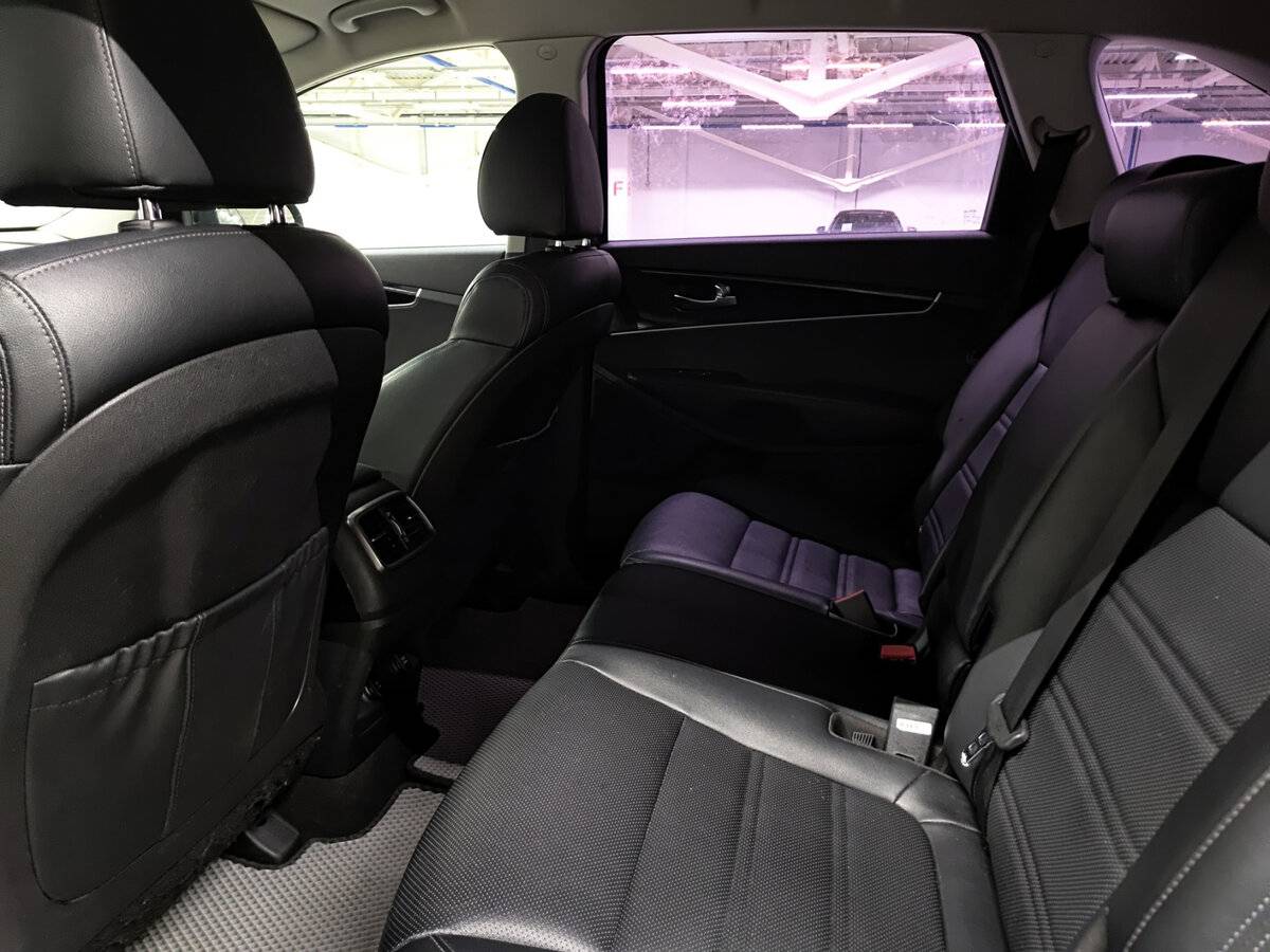 Купить Kia Sorento с пробегом. Фото: #11