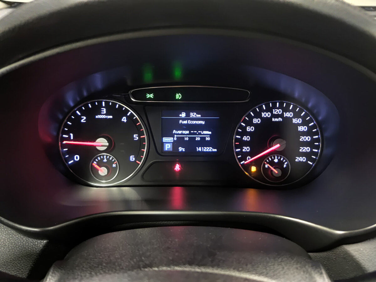 Купить Kia Sorento с пробегом. Фото: #12