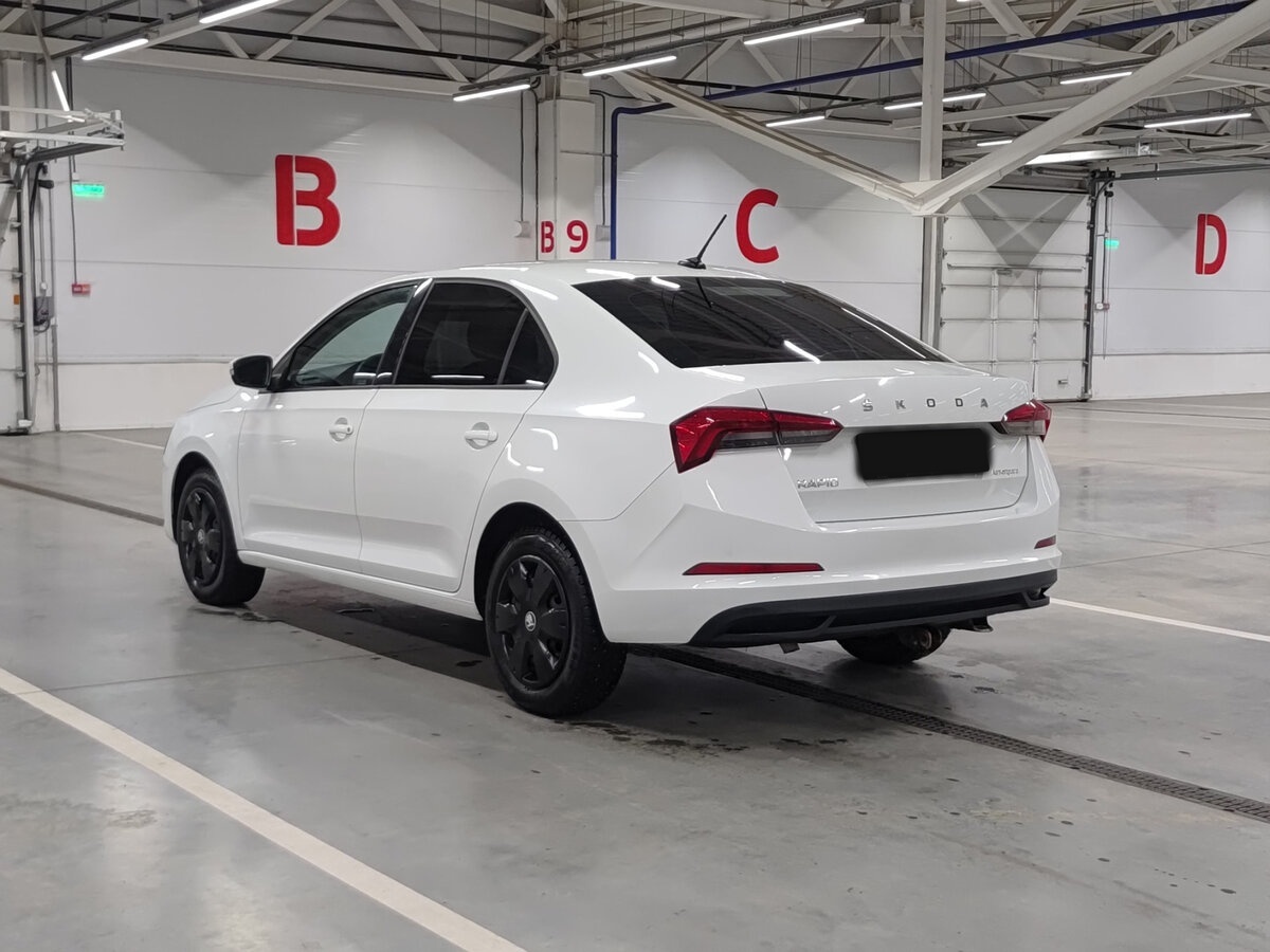 Купить Skoda Rapid с пробегом. Фото: #6