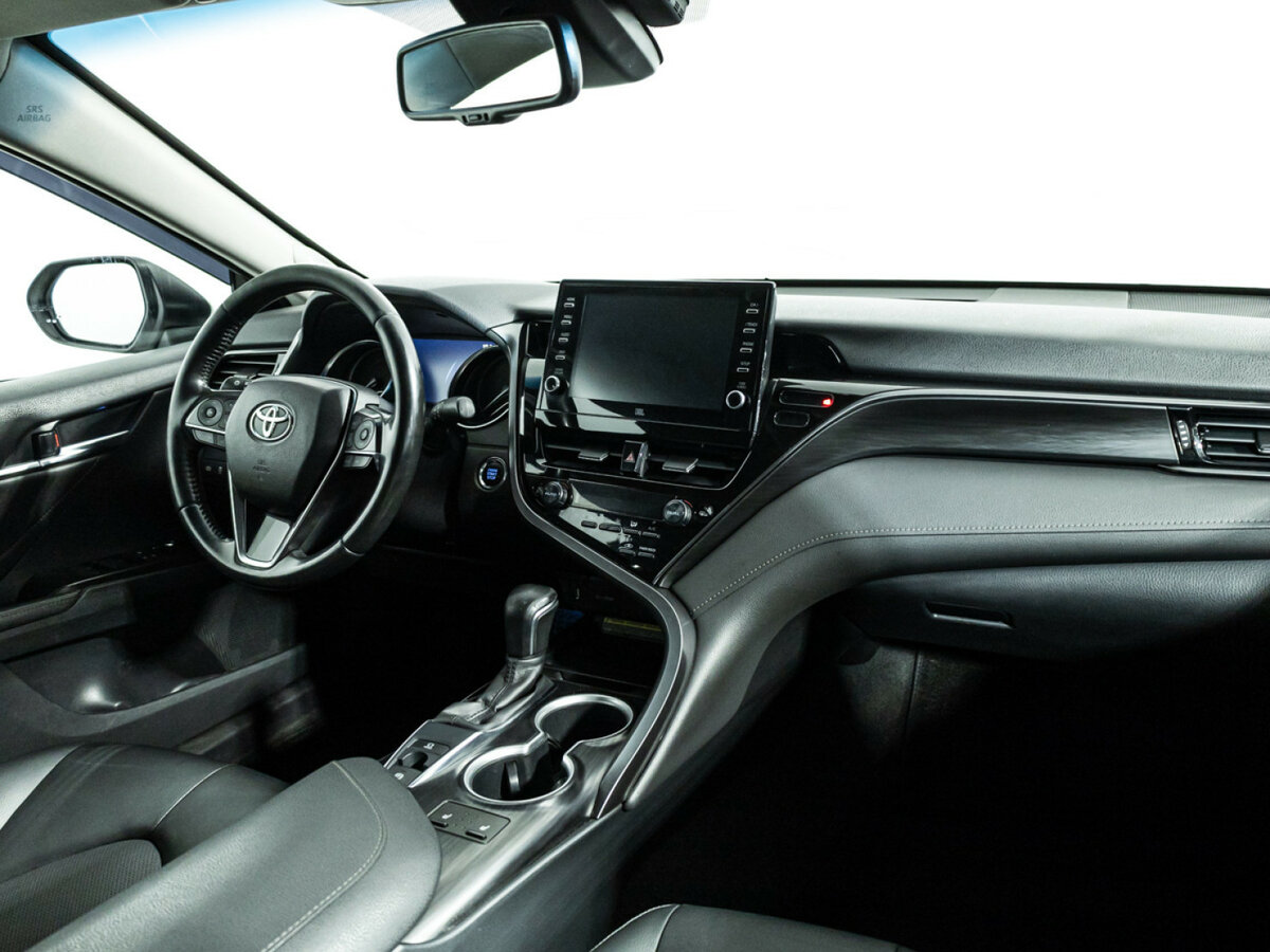 Купить Toyota Camry с пробегом. Фото: #8